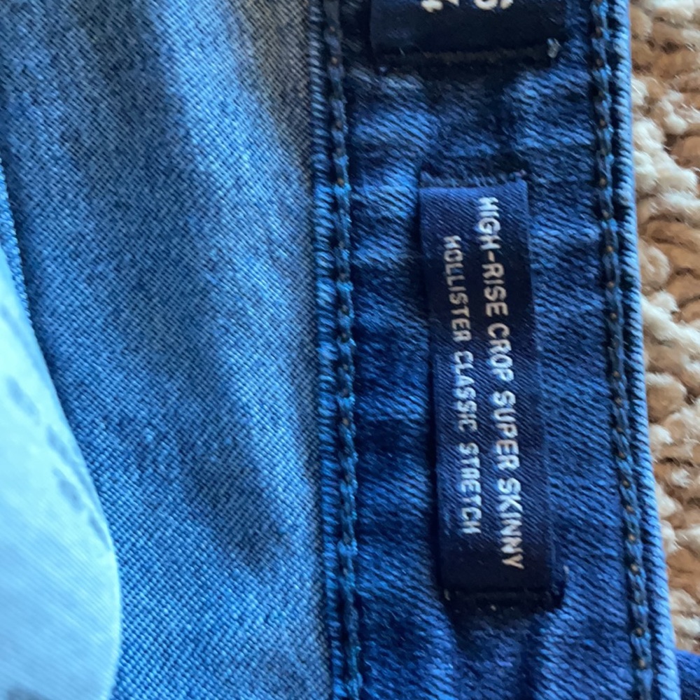 Hollister Classic Stretch High Rise Crop Super Skinny - Picture 4 of 5